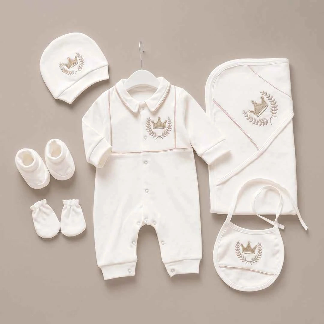 Royal Prince Newborn Gift Set – 8 Pieces
